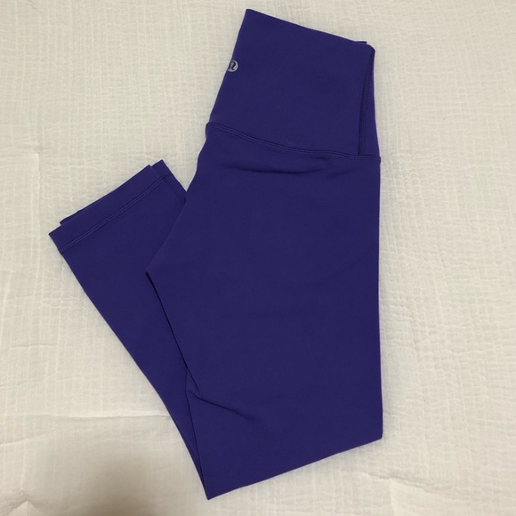lululemon athletica Pants - Bright purple cropped lululemon leggings